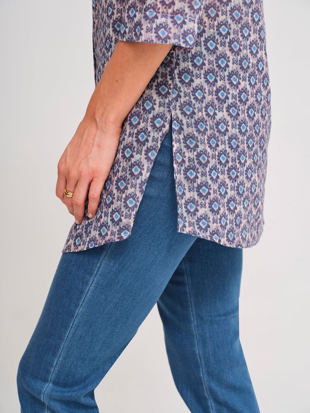 BLUSA
